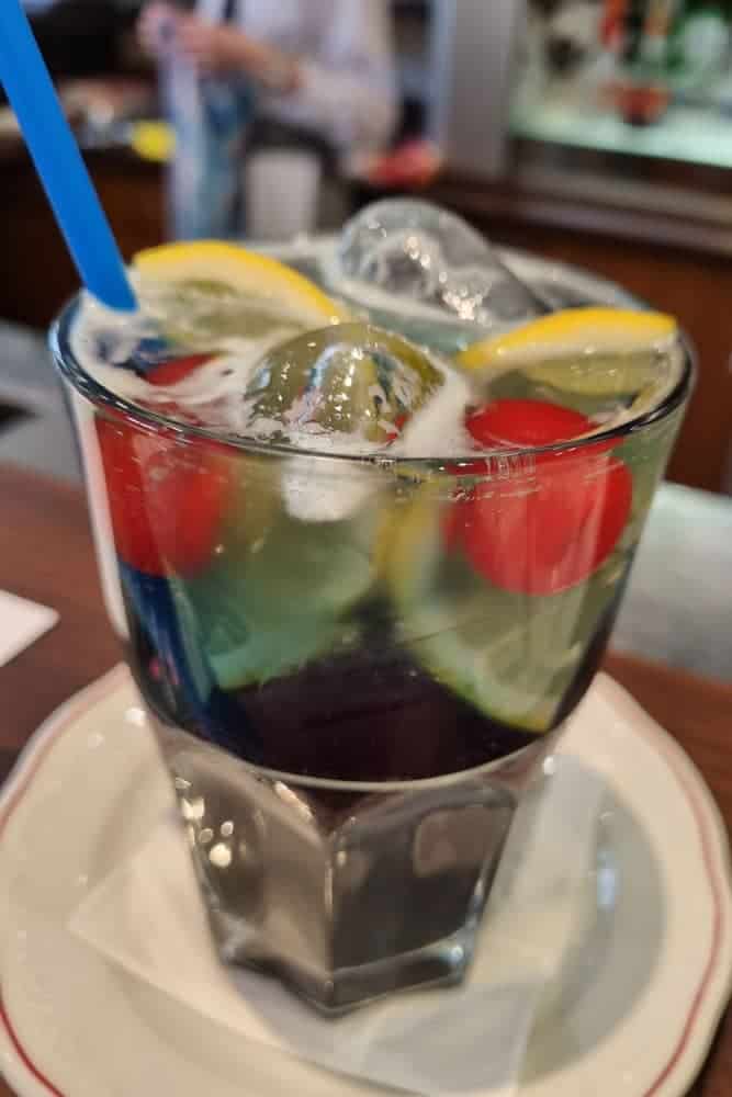 blauer Cocktail der Berufsschule Geras
