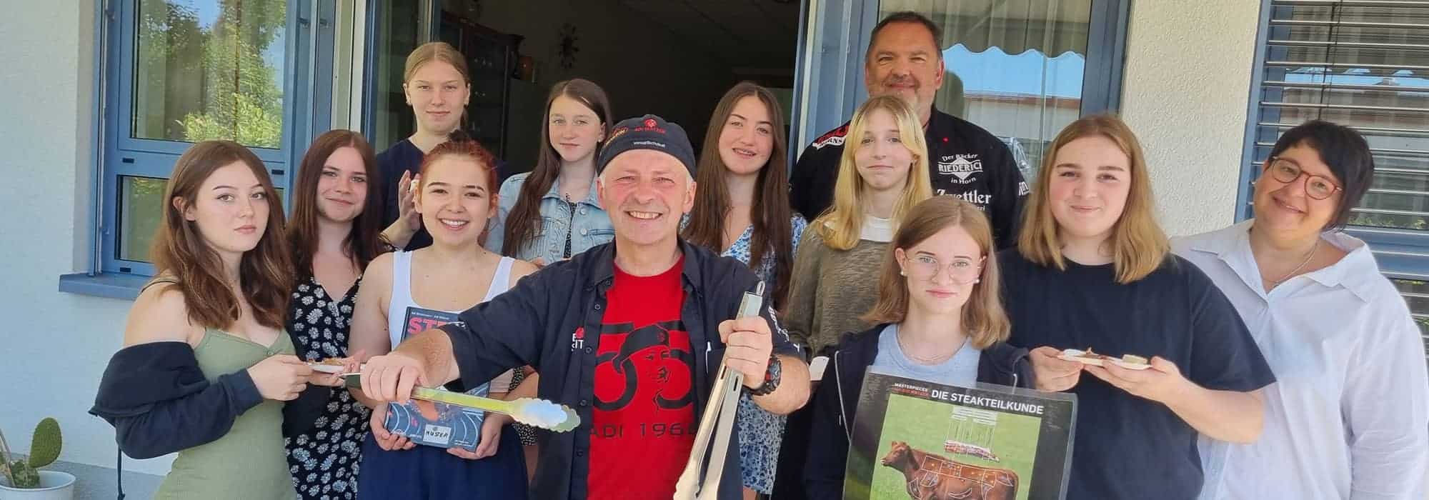 Schüler mit Adi Matzek