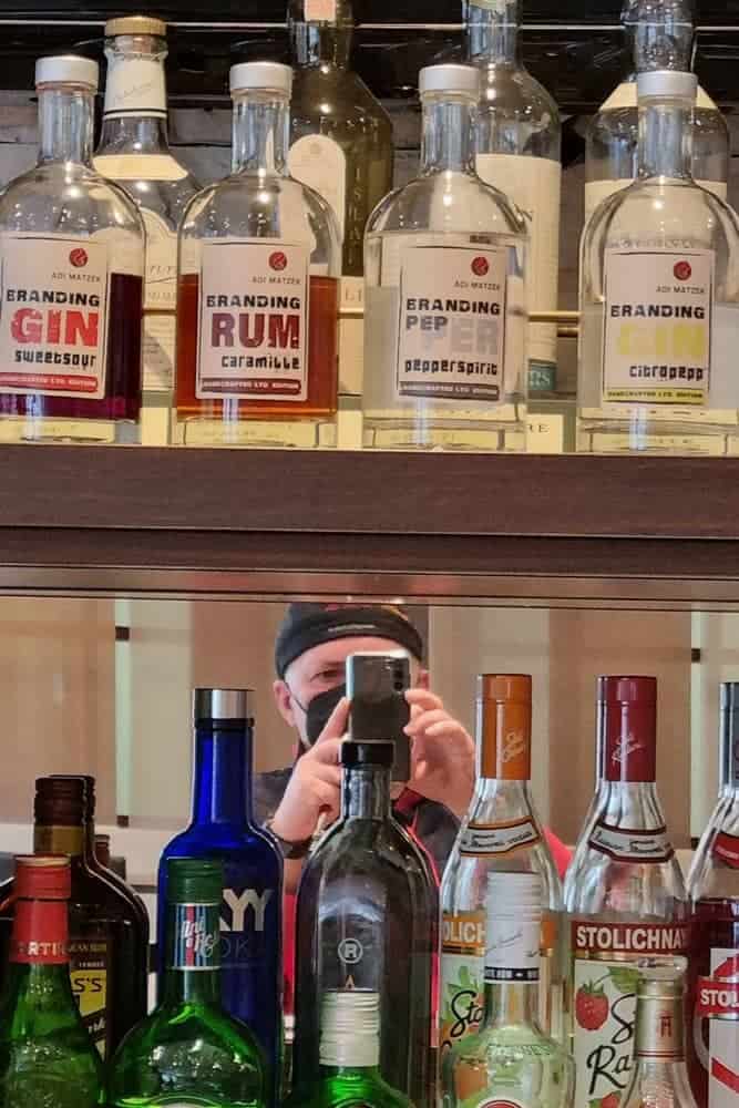 Branding Rum Serie und andere Flaschen
